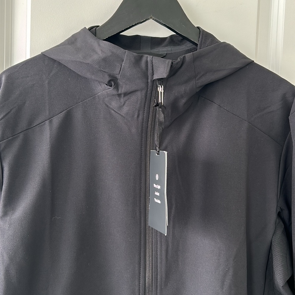 Lululemon Jacket - Picture 6 of 9
